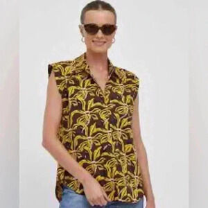 UNITED COLORS OF BENETTON floral print blouse size large yellow